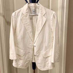 Lightweight white blazer